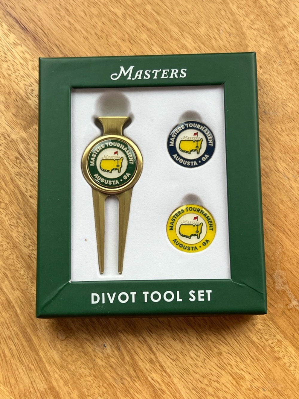 Masters Green and Gold Divot Tool Set
